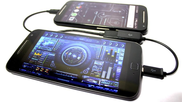 how to hack a phone through USB